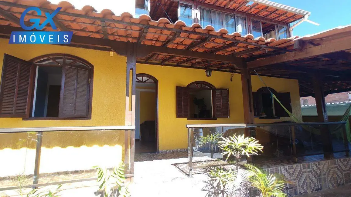 Foto 1 de Casa com 6 quartos à venda, 200m2 em Santa Marta, Ribeirao Das Neves - MG