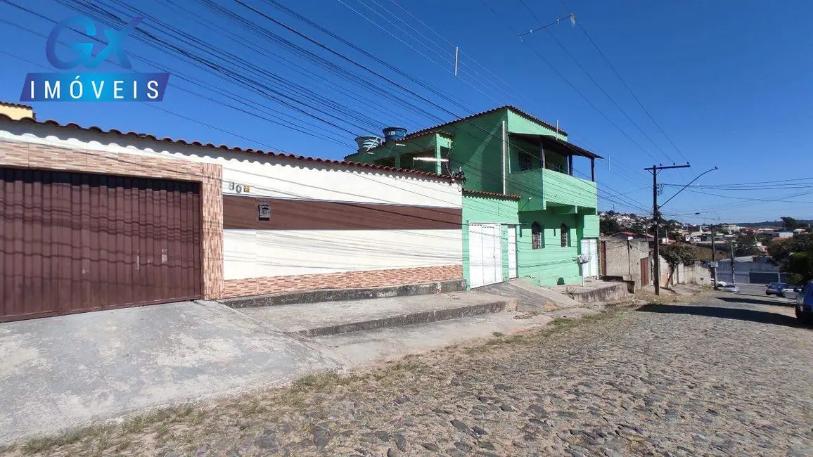 Foto 2 de Casa com 6 quartos à venda, 200m2 em Santa Marta, Ribeirao Das Neves - MG