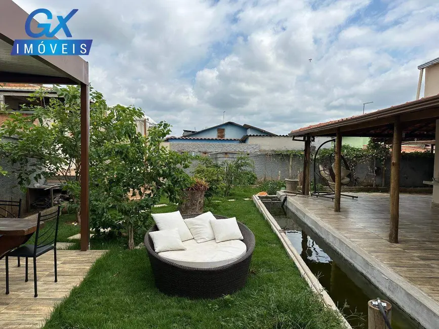 Casa com 3 quartos à venda, 210m2 em Rosana, Ribeirao Das Neves - MG - imagem 4 Foto 4 de Casa com 3 quartos à venda, 210m2 em Rosana, Ribeirao Das Neves - MG
