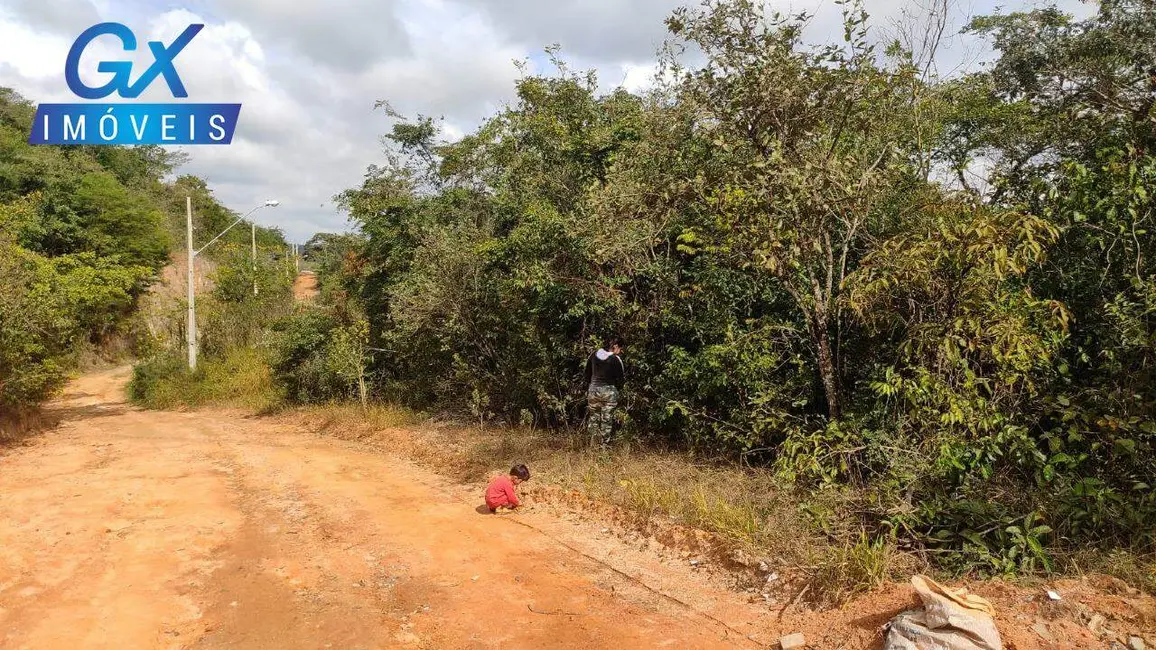 Foto 2 de Terreno / Lote à venda, 360m2 em Esmeraldas - MG
