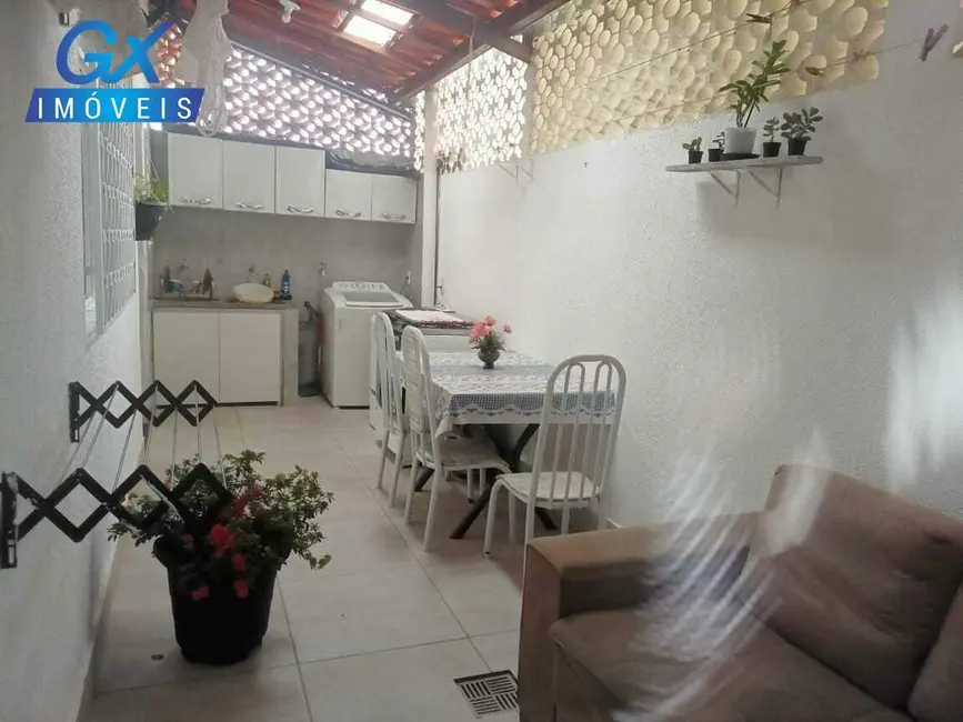 Foto 2 de Casa com 3 quartos à venda, 85m2 em Santa Mônica, Belo Horizonte - MG