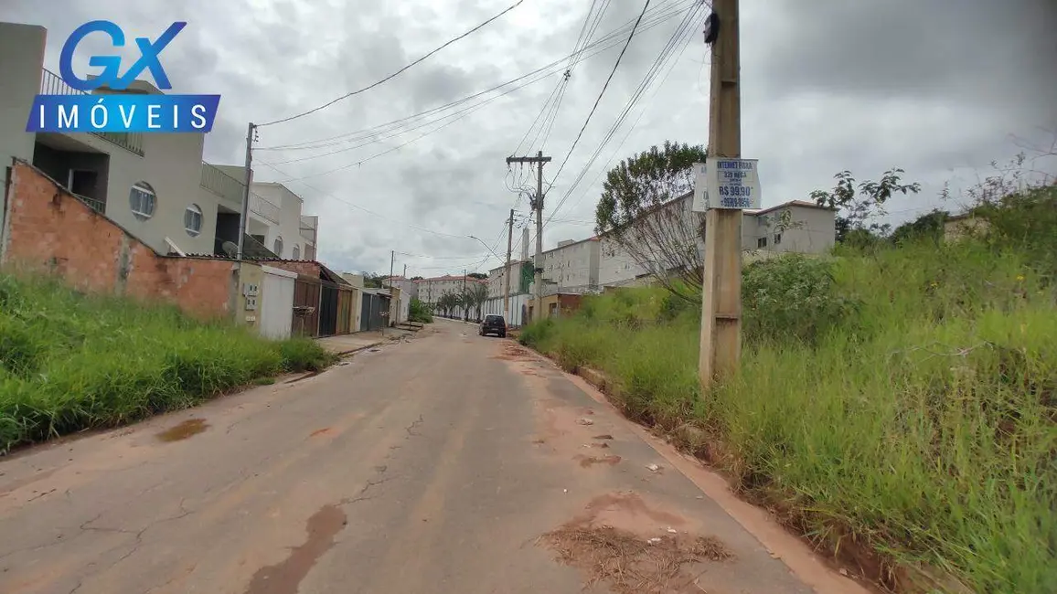 Foto 2 de Terreno / Lote à venda, 552m2 em Esmeraldas - MG