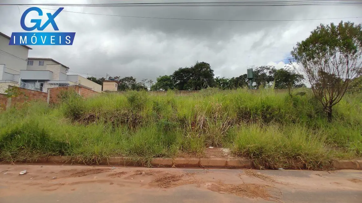 Foto 3 de Terreno / Lote à venda, 552m2 em Esmeraldas - MG