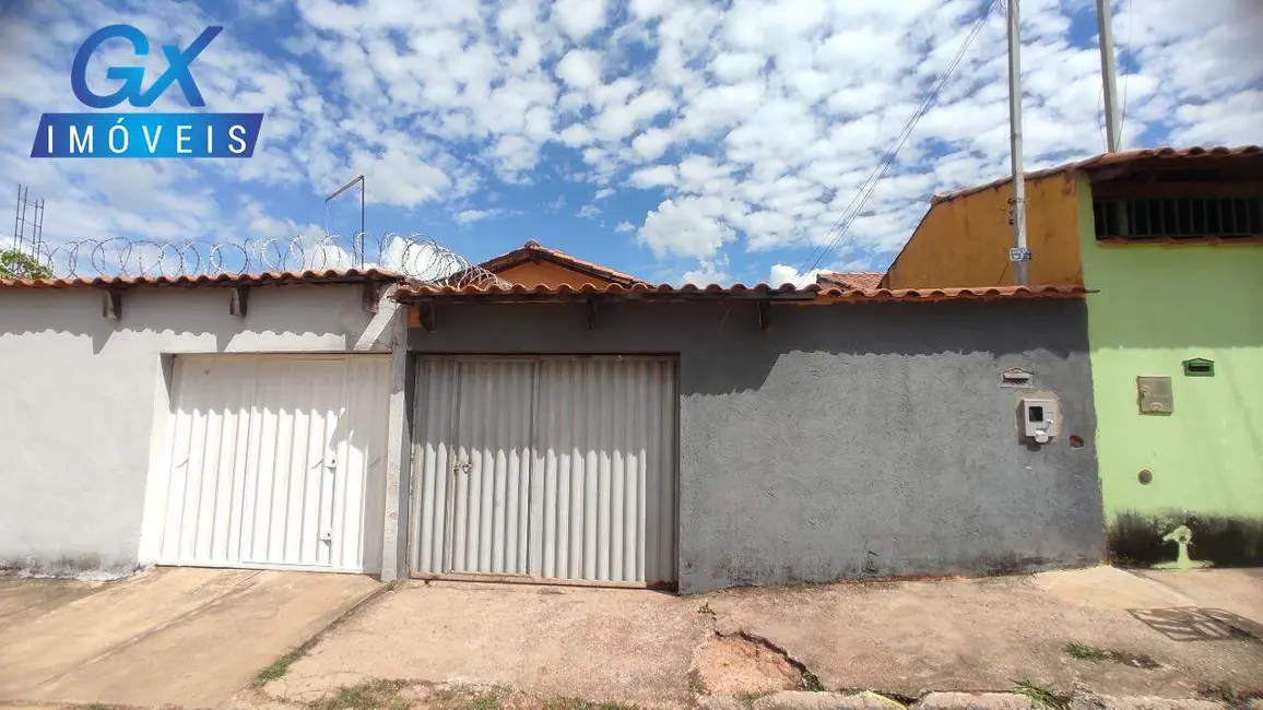 Foto 1 de Casa com 2 quartos à venda, 47m2 em Esmeraldas - MG