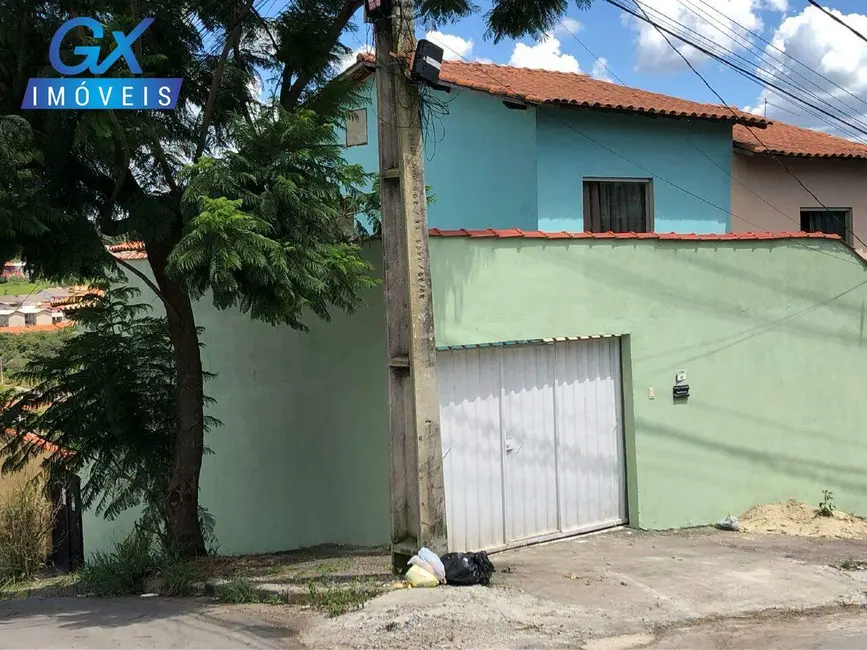 Foto 1 de Casa com 2 quartos à venda, 57m2 em Esmeraldas - MG