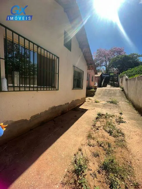 Foto 1 de Casa com 2 quartos à venda, 50m2 em Esmeraldas - MG