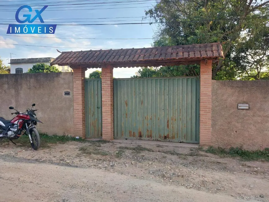 Chácara com 3 quartos à venda, 200m2 em Esmeraldas - MG - imagem 2 Foto 2 de Chácara com 3 quartos à venda, 200m2 em Esmeraldas - MG