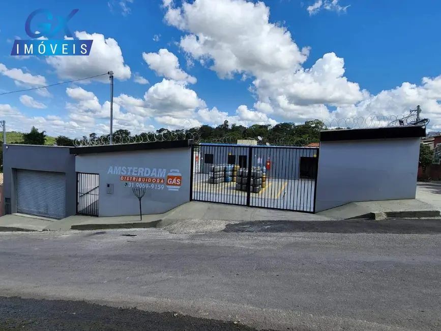 Foto 1 de Armazém / Galpão à venda, 339m2 em Esmeraldas - MG
