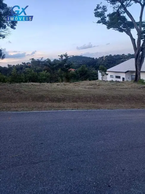 Foto 1 de Terreno / Lote à venda, 1097m2 em Esmeraldas - MG
