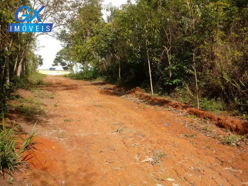 Chácara com 2 quartos à venda em Esmeraldas - MG - imagem 4 Foto 4 de Chácara com 2 quartos à venda em Esmeraldas - MG
