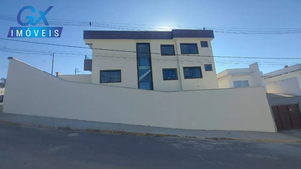 Casa com 3 quartos à venda, 127m2 em Esmeraldas - MG - imagem 3 Foto 3 de Casa com 3 quartos à venda, 127m2 em Esmeraldas - MG