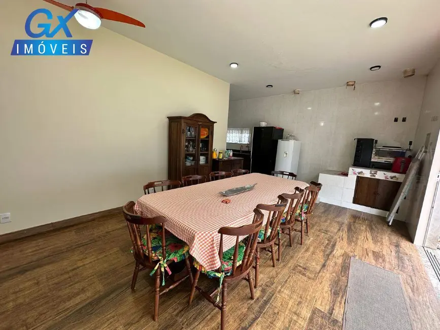 Casa com 4 quartos à venda, 300m2 em Condomínio Vale do Ouro, Ribeirao Das Neves - MG - imagem 5 Foto 5 de Casa com 4 quartos à venda, 300m2 em Condomínio Vale do Ouro, Ribeirao Das Neves - MG