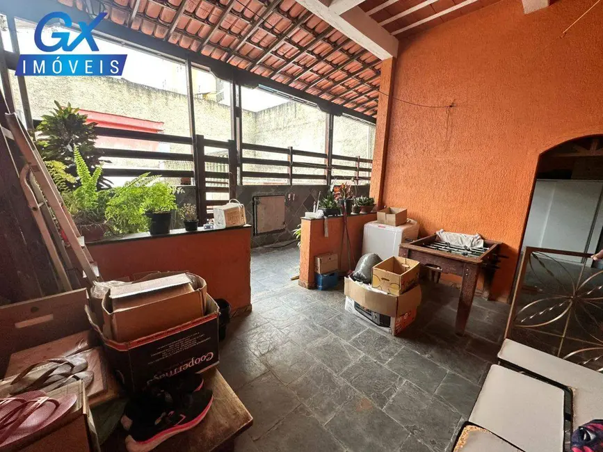 Casa com 3 quartos à venda, 404m2 em Cerejeira (Justinópolis), Ribeirao Das Neves - MG - imagem 9 Foto 9 de Casa com 3 quartos à venda, 404m2 em Cerejeira (Justinópolis), Ribeirao Das Neves - MG