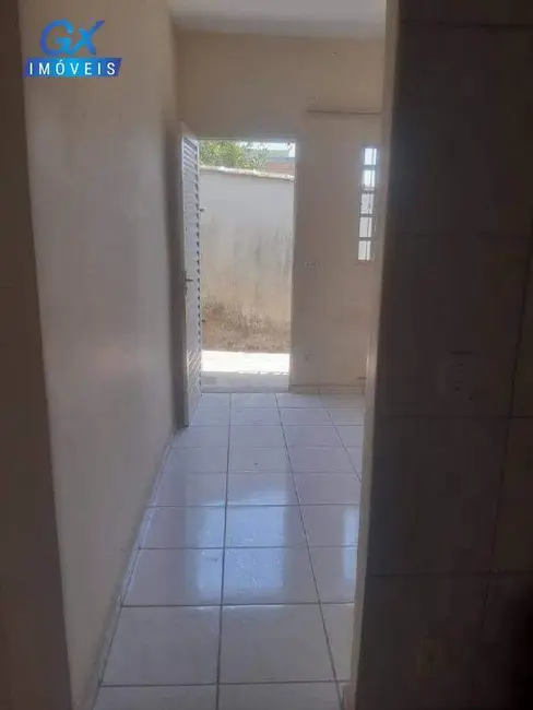 Foto 9 de Casa com 2 quartos à venda, 65m2 em Esmeraldas - MG