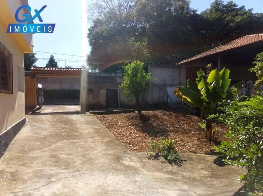Foto 2 de Chácara com 3 quartos à venda, 140m2 em Bom Sossego, Ribeirao Das Neves - MG