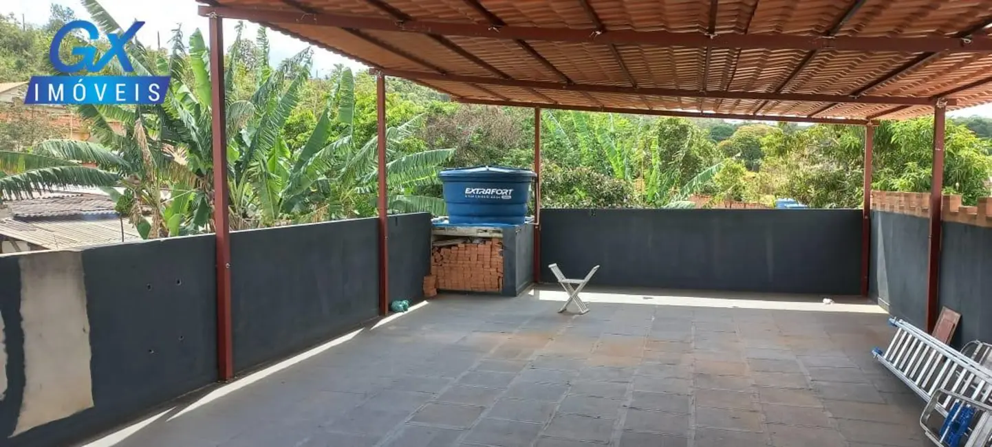 Foto 2 de Casa com 3 quartos à venda, 360m2 em Esmeraldas - MG