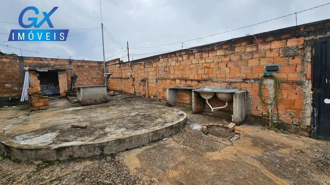 Foto 3 de Casa com 2 quartos para alugar, 380m2 em Esmeraldas - MG