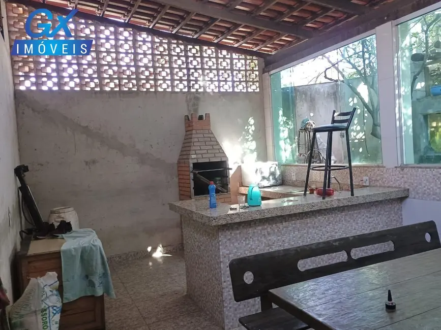 Foto 8 de Casa com 2 quartos à venda, 180m2 em Esmeraldas - MG