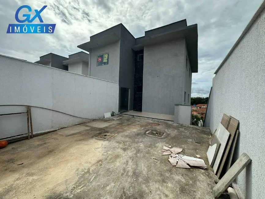 Casa com 3 quartos à venda, 93m2 em Esmeraldas - MG - imagem 2 Foto 2 de Casa com 3 quartos à venda, 93m2 em Esmeraldas - MG