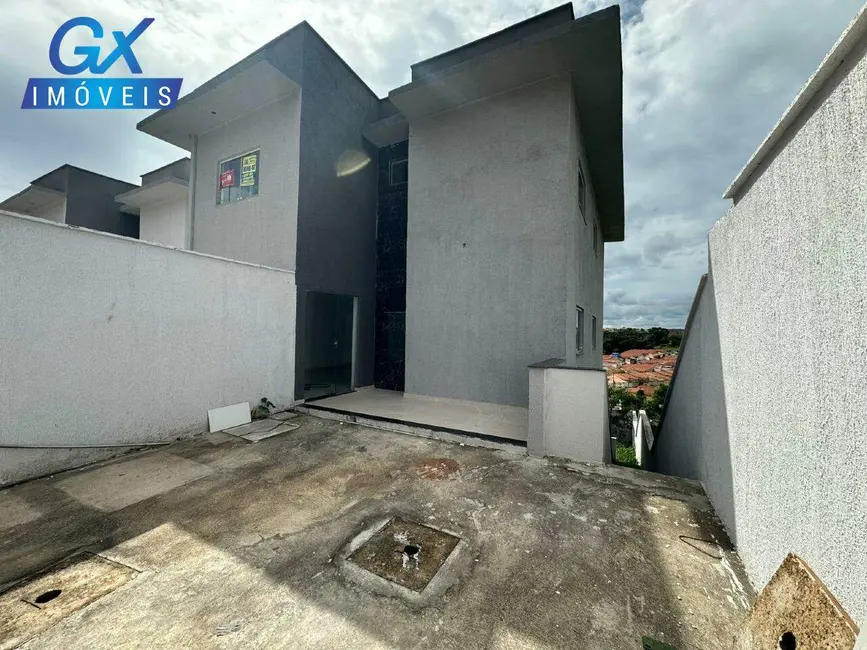 Casa com 3 quartos à venda, 93m2 em Esmeraldas - MG - imagem 1 Foto 1 de Casa com 3 quartos à venda, 93m2 em Esmeraldas - MG