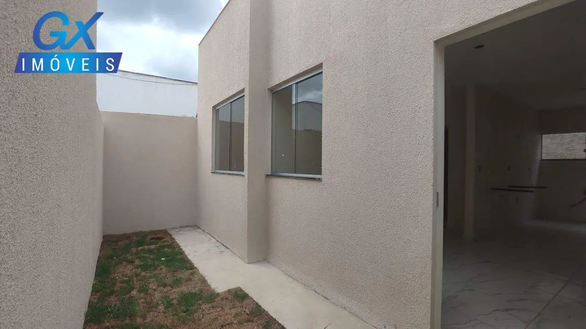 Foto 1 de Casa com 2 quartos à venda, 65m2 em Jardim Colonial, Ribeirao Das Neves - MG