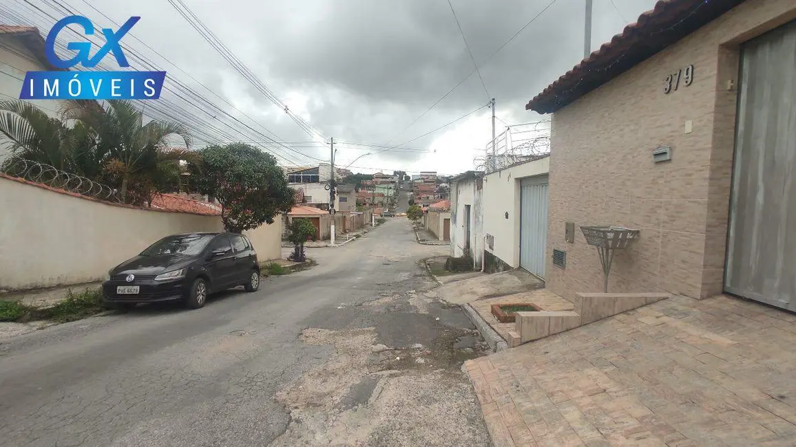 Foto 5 de Casa com 2 quartos à venda, 62m2 em Esmeraldas - MG