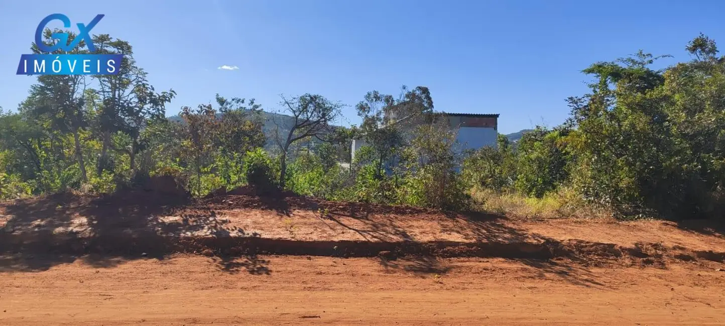 Foto 1 de Terreno / Lote à venda, 360m2 em Esmeraldas - MG
