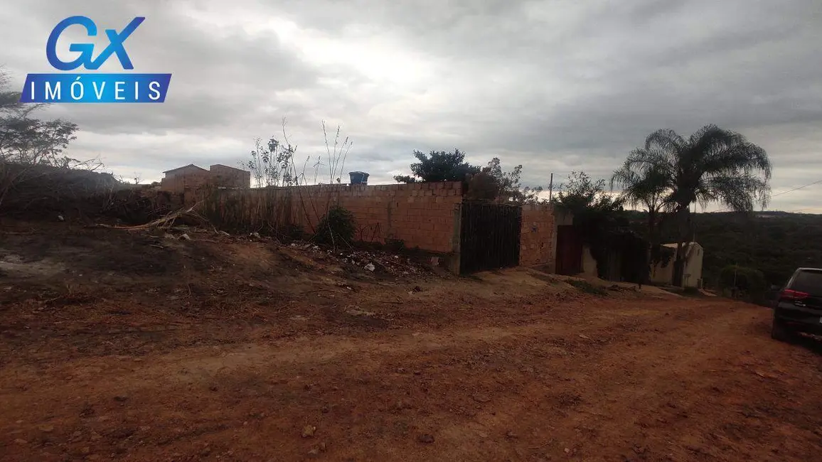 Foto 2 de Terreno / Lote à venda, 376m2 em Esmeraldas - MG