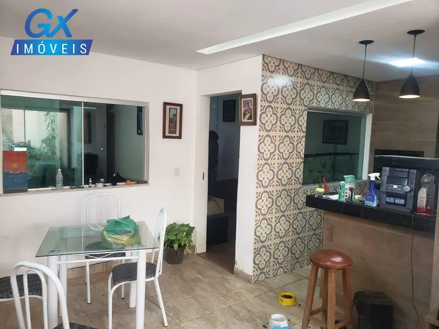 Casa com 2 quartos à venda, 128m2 em Esmeraldas - MG - imagem 6 Foto 6 de Casa com 2 quartos à venda, 128m2 em Esmeraldas - MG