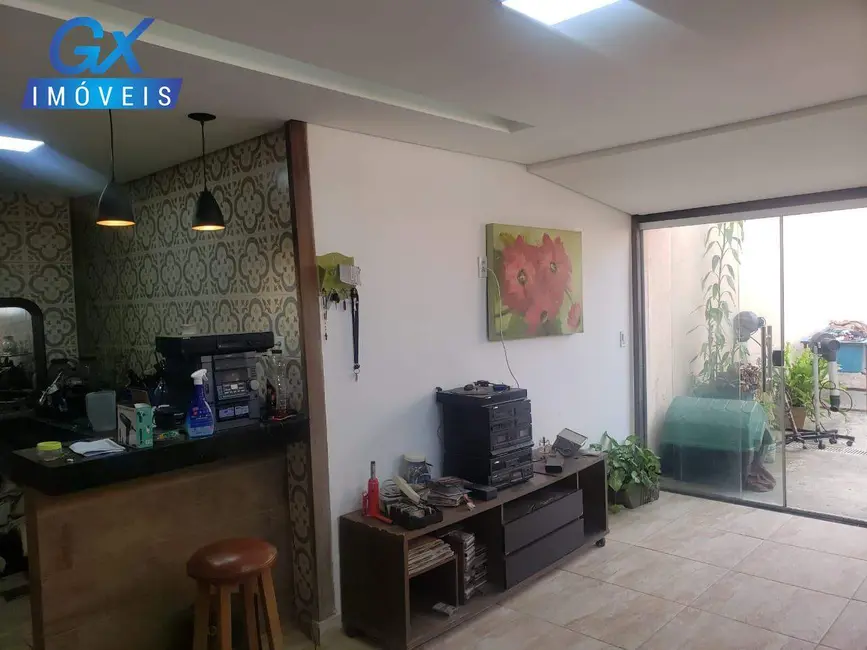 Casa com 2 quartos à venda, 128m2 em Esmeraldas - MG - imagem 5 Foto 5 de Casa com 2 quartos à venda, 128m2 em Esmeraldas - MG