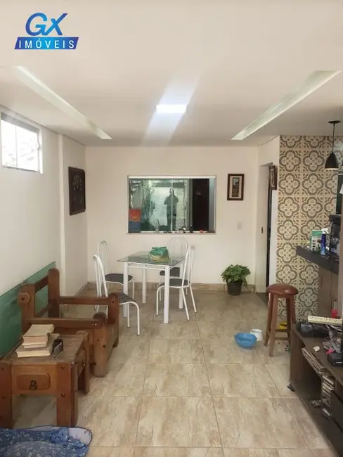 Casa com 2 quartos à venda, 128m2 em Esmeraldas - MG - imagem 4 Foto 4 de Casa com 2 quartos à venda, 128m2 em Esmeraldas - MG