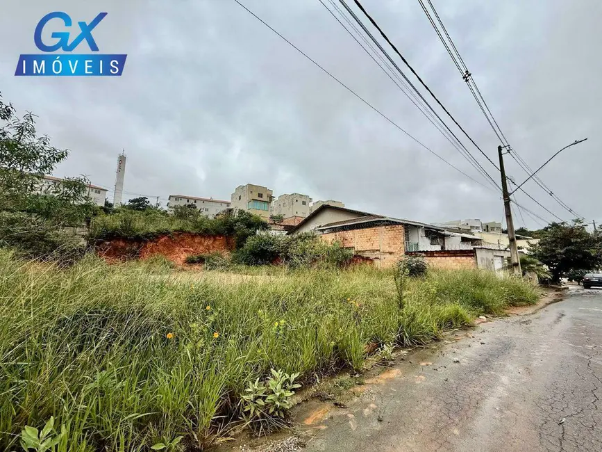 Foto 6 de Terreno / Lote à venda, 789m2 em Esmeraldas - MG