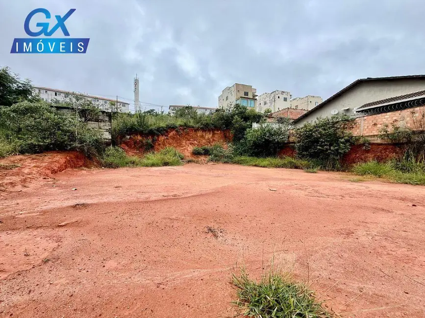 Foto 3 de Terreno / Lote à venda, 789m2 em Esmeraldas - MG