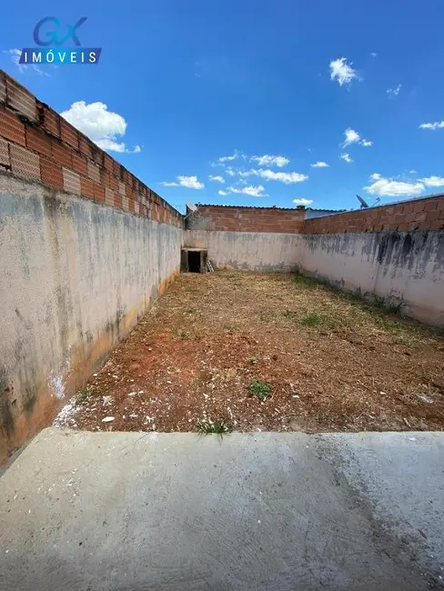 Foto 8 de Casa com 2 quartos à venda em Esmeraldas - MG