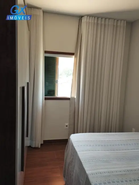 Foto 5 de Casa com 3 quartos à venda, 190m2 em Esmeraldas - MG
