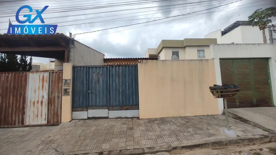 Foto 4 de Casa com 2 quartos à venda, 180m2 em Esmeraldas - MG