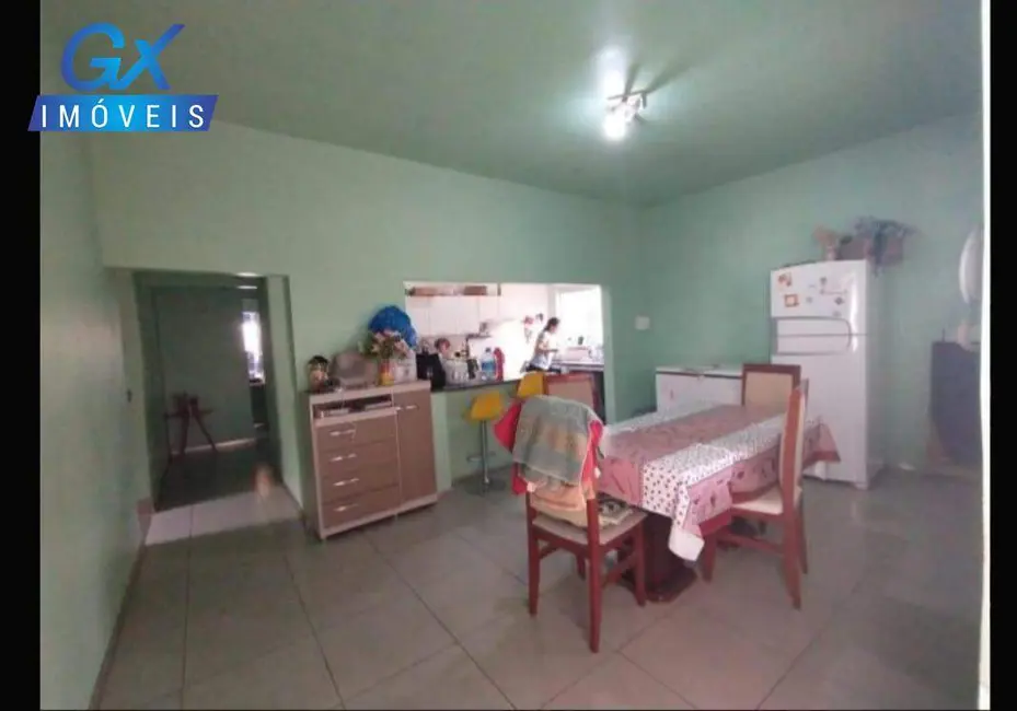 Foto 8 de Casa com 2 quartos à venda, 180m2 em Esmeraldas - MG
