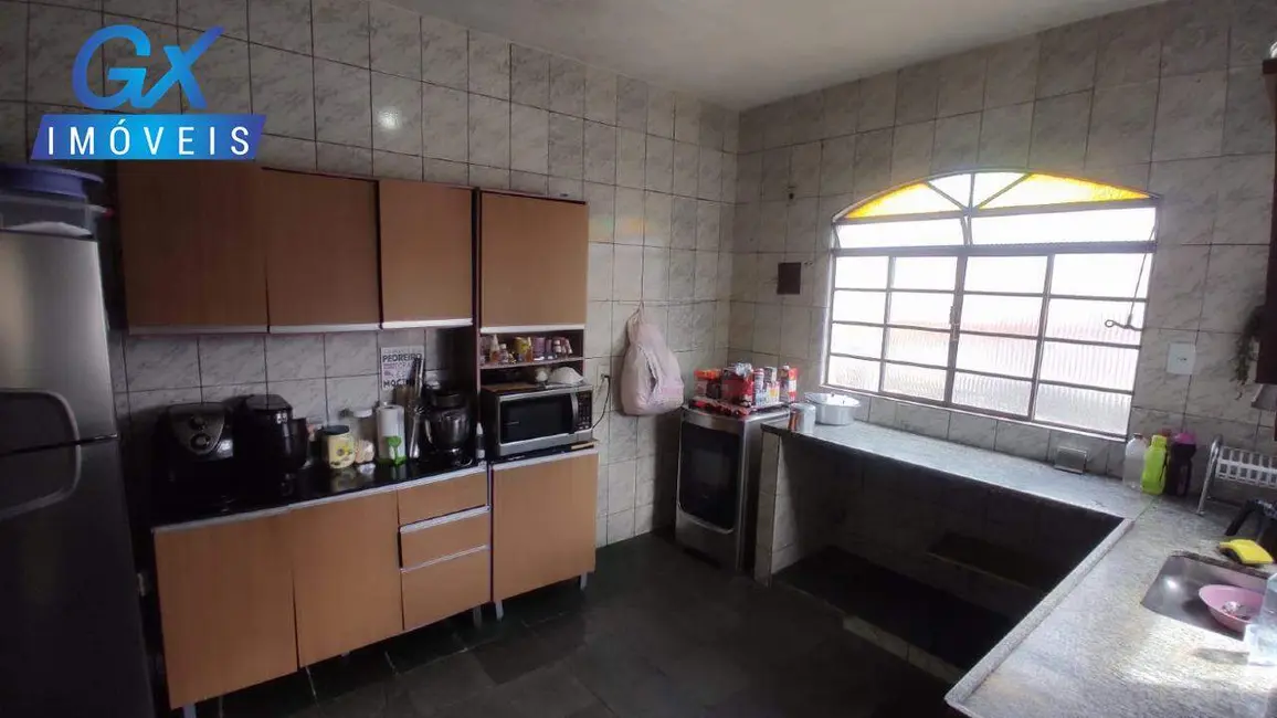Foto 3 de Casa com 9 quartos à venda, 550m2 em Florença, Ribeirao Das Neves - MG