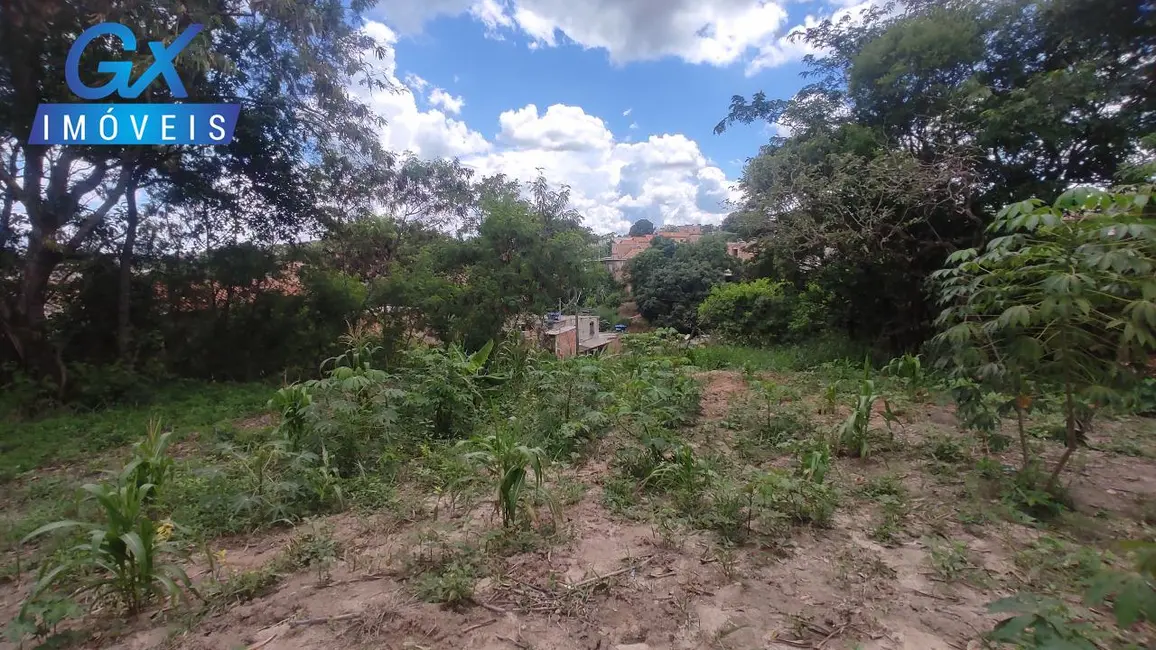 Foto 3 de Terreno / Lote à venda, 527m2 em Esmeraldas - MG