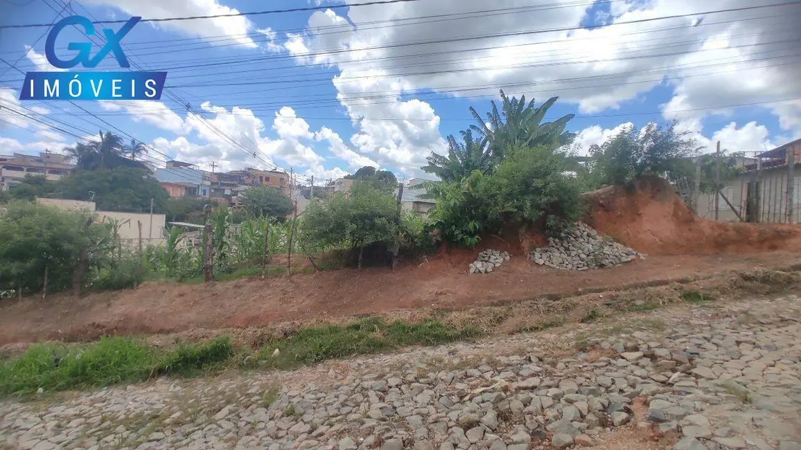Foto 2 de Terreno / Lote à venda, 392m2 em Esmeraldas - MG