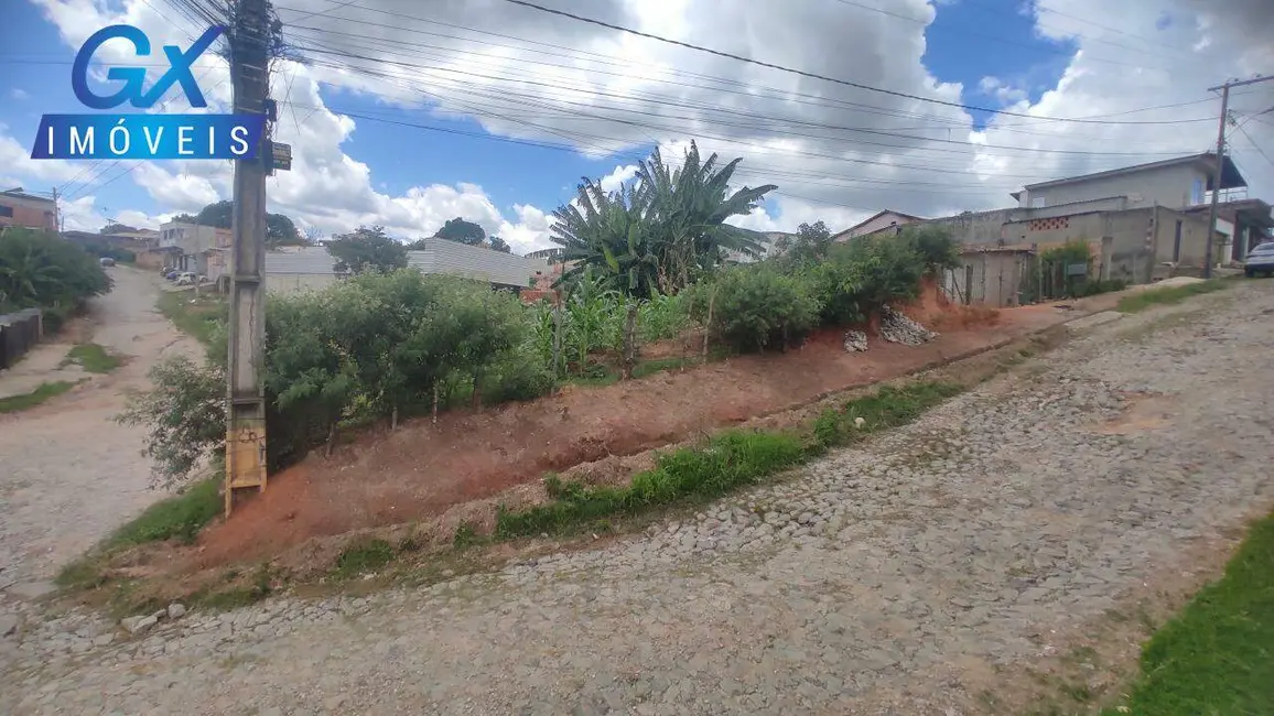Foto 1 de Terreno / Lote à venda, 392m2 em Esmeraldas - MG