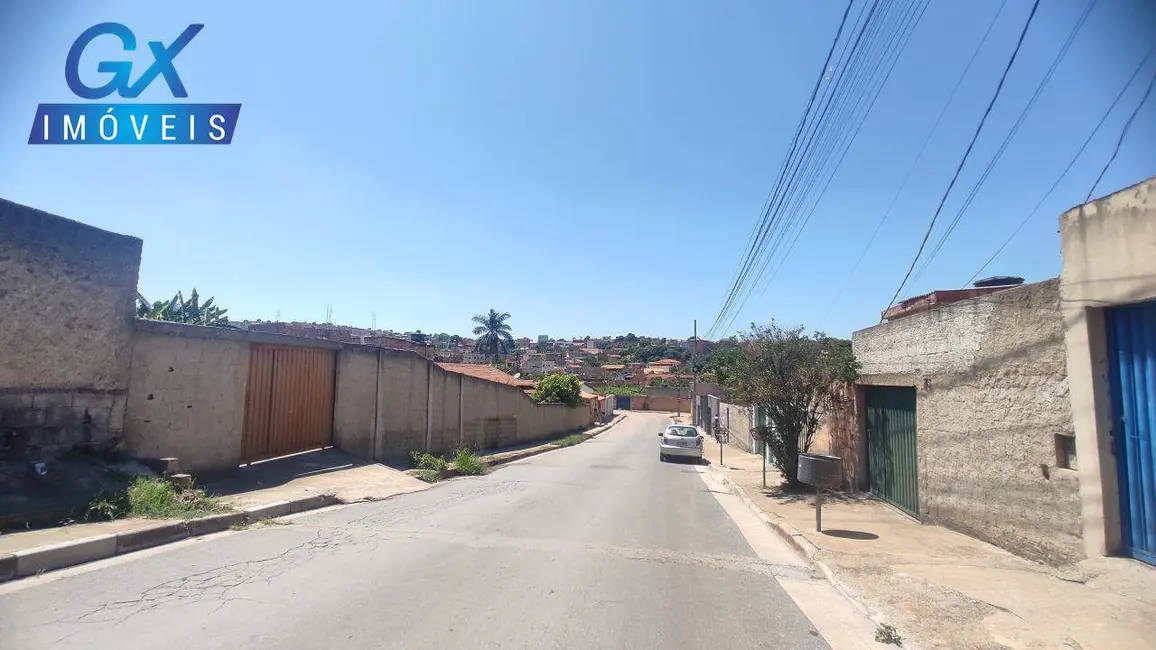 Foto 3 de Casa com 6 quartos à venda, 80m2 em Esmeraldas - MG