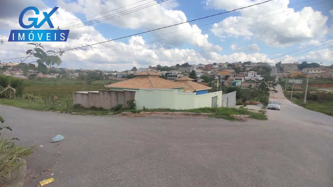 Foto 2 de Terreno / Lote à venda, 396m2 em Esmeraldas - MG