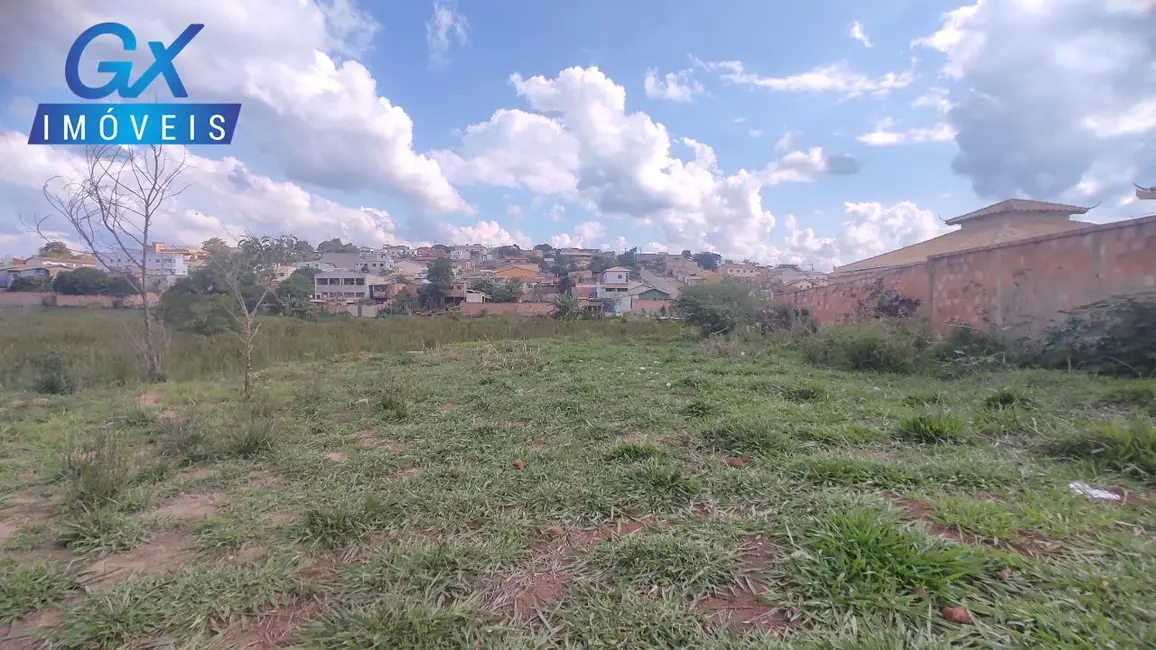 Foto 2 de Terreno / Lote à venda, 396m2 em Esmeraldas - MG