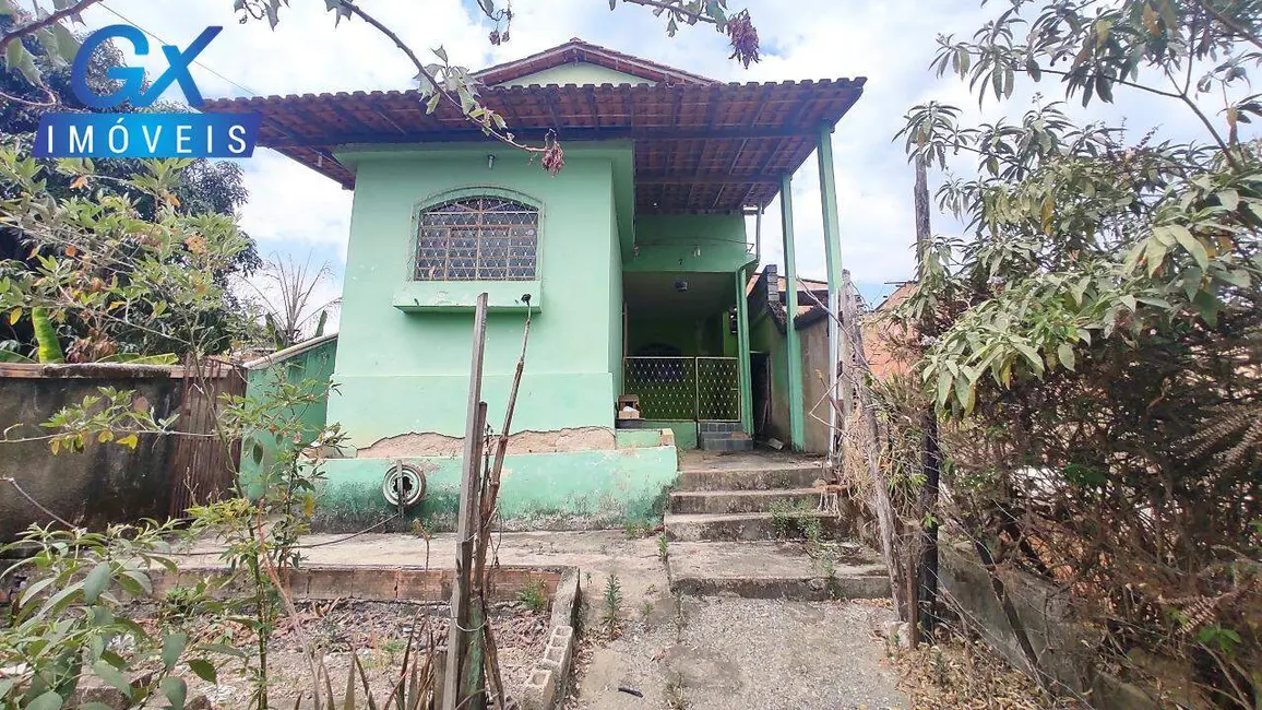 Casa com 4 quartos à venda, 150m2 em Esmeraldas - MG - imagem 1 Foto 1 de Casa com 4 quartos à venda, 150m2 em Esmeraldas - MG