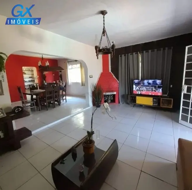 Chácara com 3 quartos à venda em Esmeraldas - MG - imagem 3 Foto 3 de Chácara com 3 quartos à venda em Esmeraldas - MG