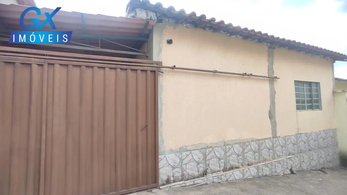 Foto 1 de Casa com 2 quartos à venda, 100m2 em Esmeraldas - MG