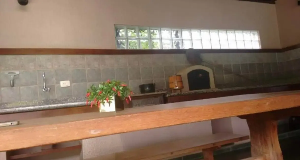 Foto 9 de Chácara com 2 quartos à venda, 250m2 em Chácara Santa Cruz dos Pires, Itatiba - SP