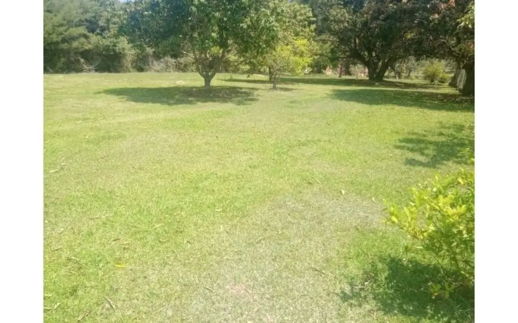 Chácara com 3 quartos à venda, 12000m2 em Nazare Paulista - SP - imagem 8 Foto 8 de Chácara com 3 quartos à venda, 12000m2 em Nazare Paulista - SP