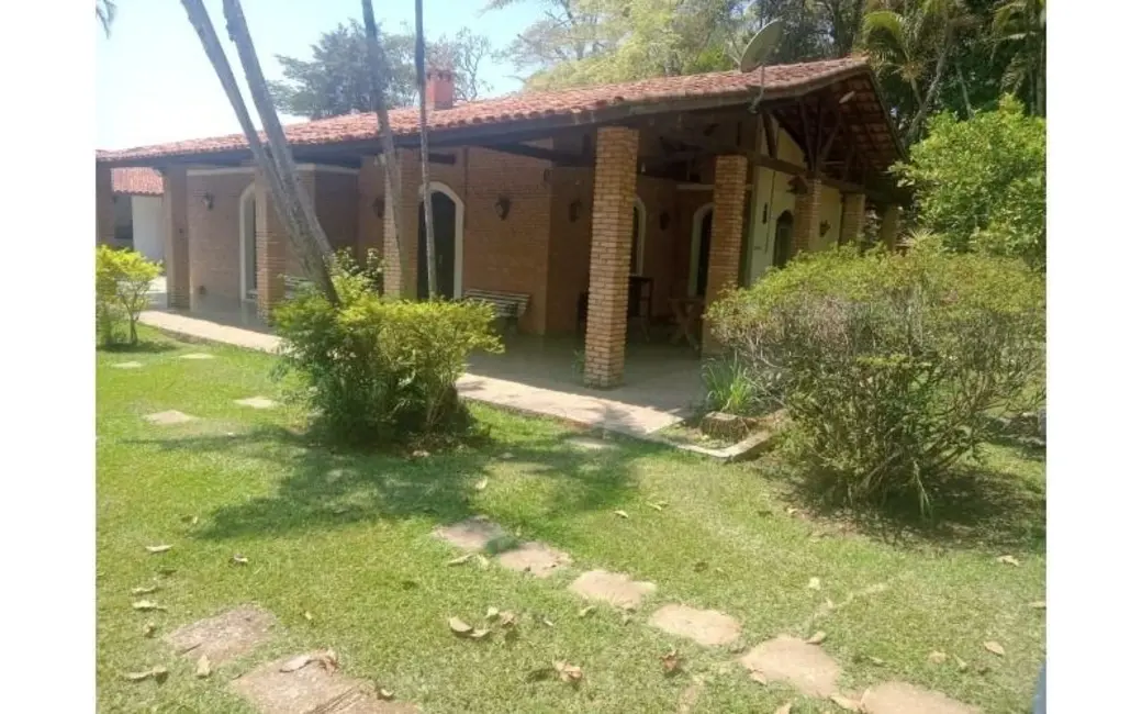 Chácara com 3 quartos à venda, 12000m2 em Nazare Paulista - SP - imagem 3 Foto 3 de Chácara com 3 quartos à venda, 12000m2 em Nazare Paulista - SP